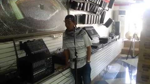 مهندس صوت(فلبيني) تلاوة رائعة