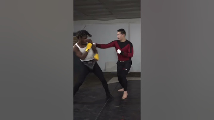 Karate fighter vs boxer gets crazy #bareknuckle