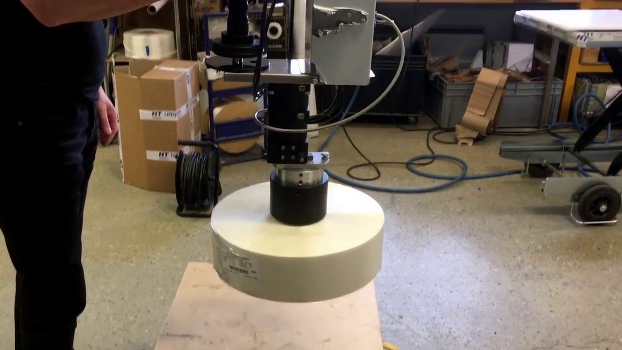 Gimatic tilt unit RBT63 and Airhand MFU63 in manual ergonomic handling device for rolls.