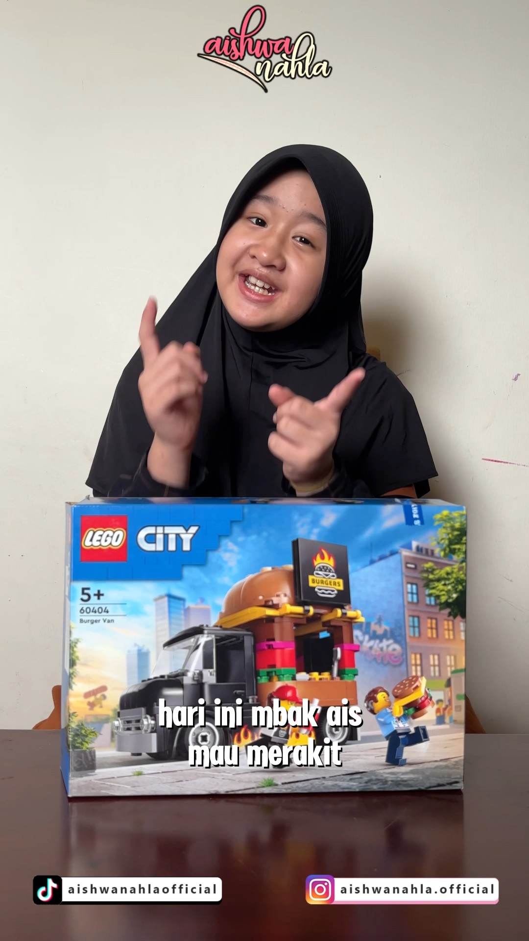 SERUNYA AISHWA \u0026 AYESHA UNBOXING LEGO