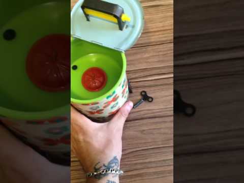 Заводная механическая игрушка