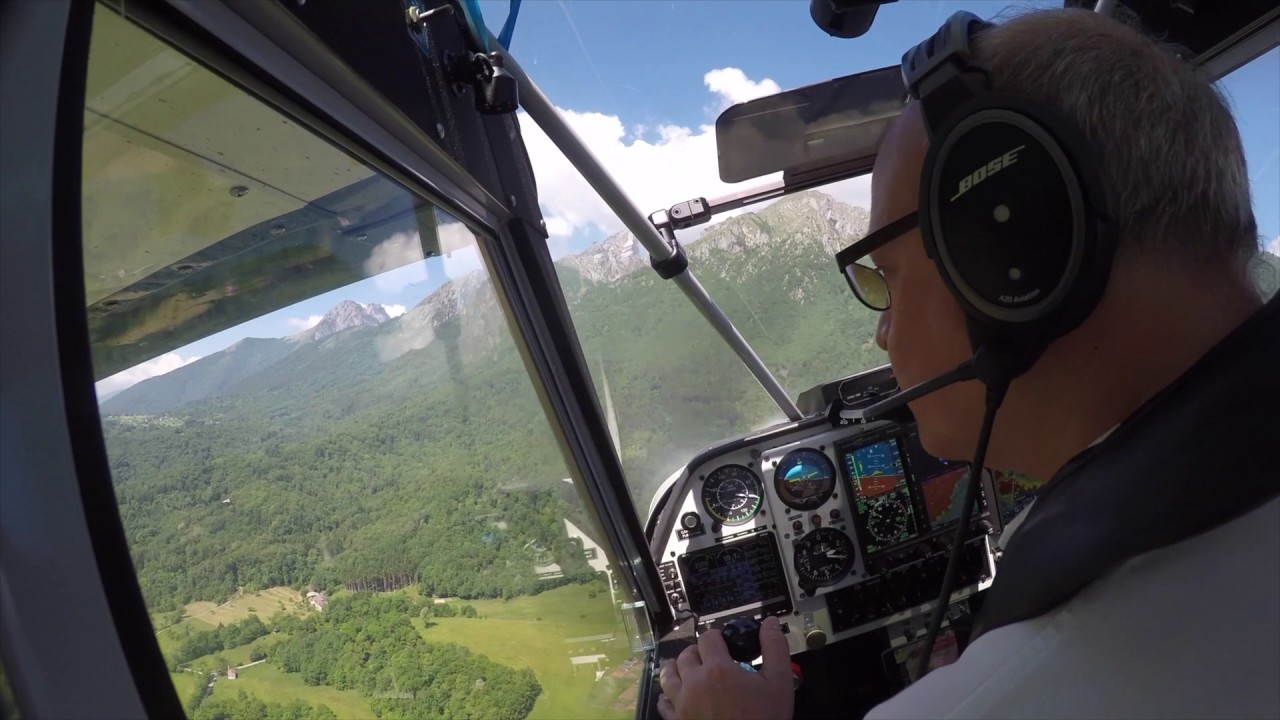 Moldoi mountain strip with 2 Huskies - scary landing!