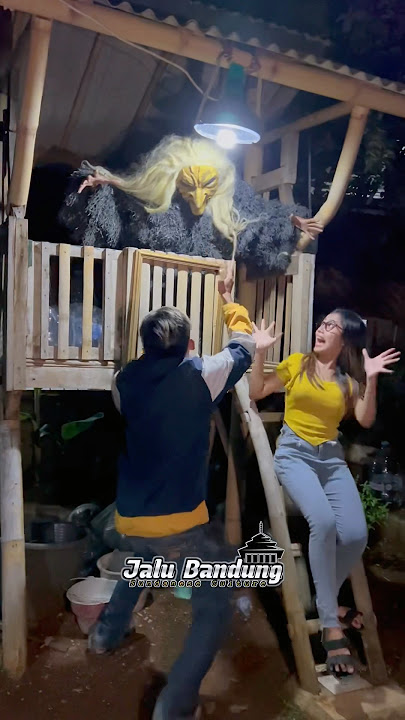 Ngakak cewe cantik lagi asik berduaan kena Prank Nenek GRANDONG penyihir