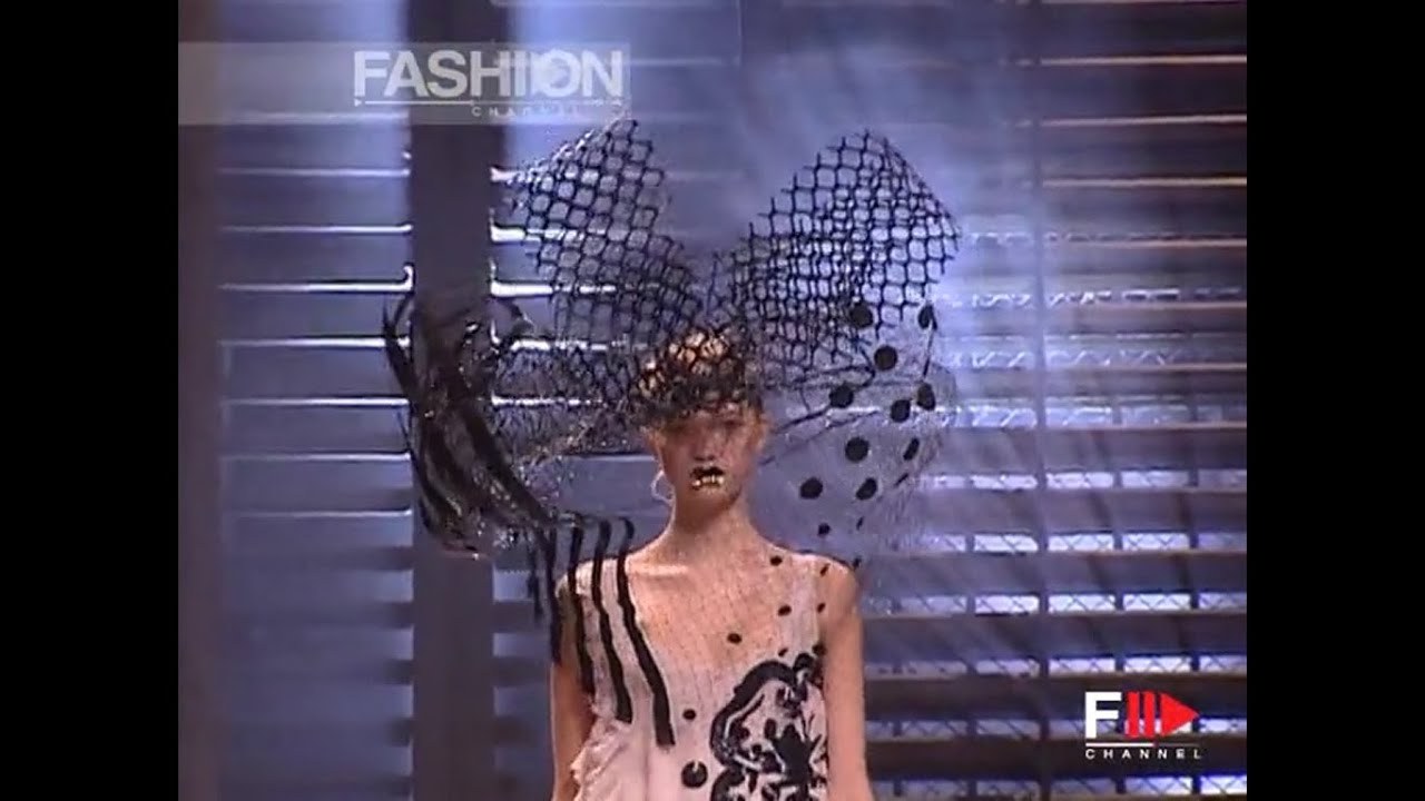 John Galliano spring-summer 2007 OFFICIAL AND ORIGINAL VIDEO
