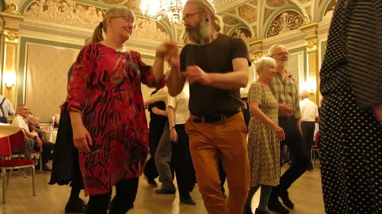 Hej  Fe-de-li Nils Thamsen Sønderhoning (DK) Jæ' Sweevers / Dobbeltbal i Roskilde