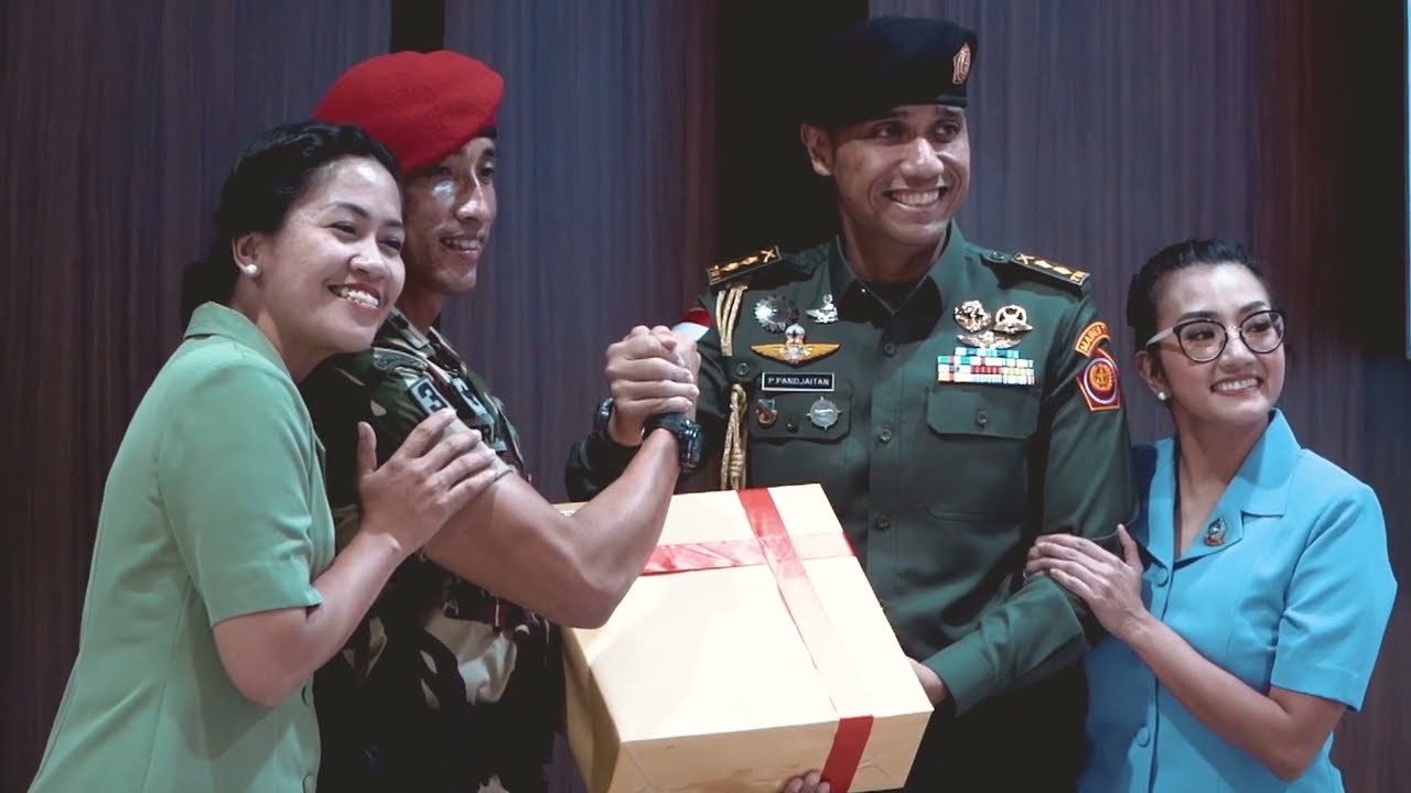 ACARA TRADISI OBOR BATALYON-32 KOPASSUS