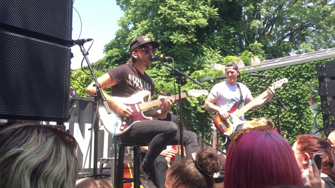 All Time Low Dirty Laundry Acoustic June 3 2017 The Sound