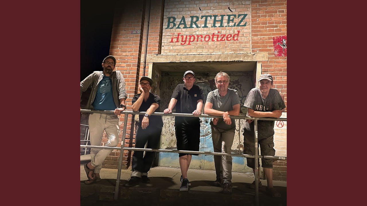 Hypnotized auf YouTube ansehen Hypnotized auf YouTube ansehen