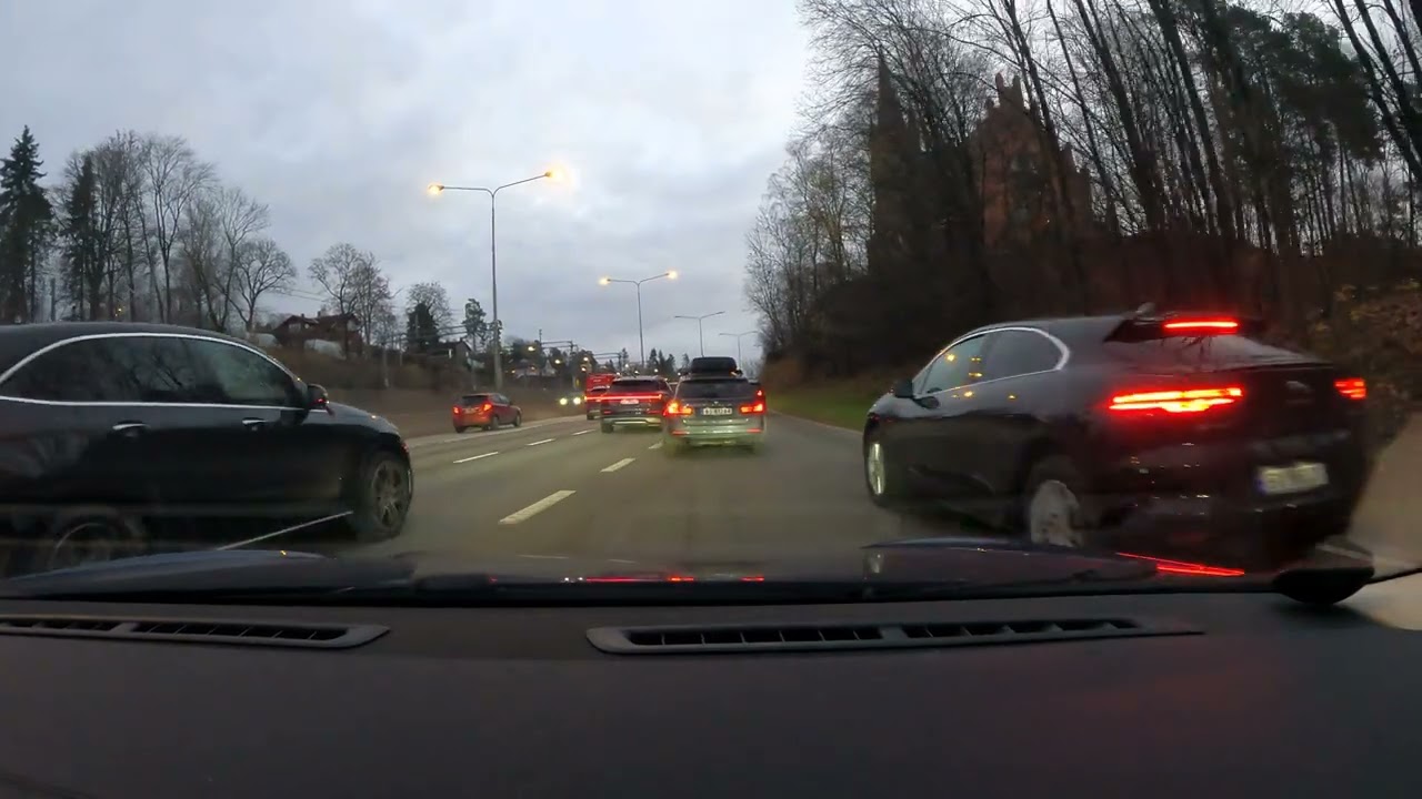 Morning drive on the highway into Oslo | Norway 4K