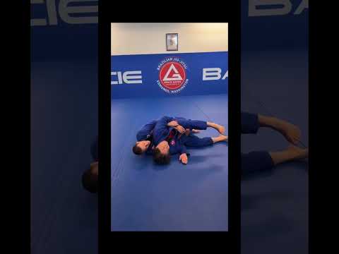 Front bear hug escape options.  Gracie Barra Edmonds move of the week!  #graciebarra #bjj #jiujitsu
