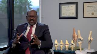What is the “Conformis Knee” and how does 3-D printing contribute to the knee replacement procedure?