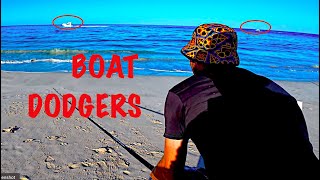 Download Lagu DROPPING Baits on REEF LEDGES whilst DODGING BOATS! MP3