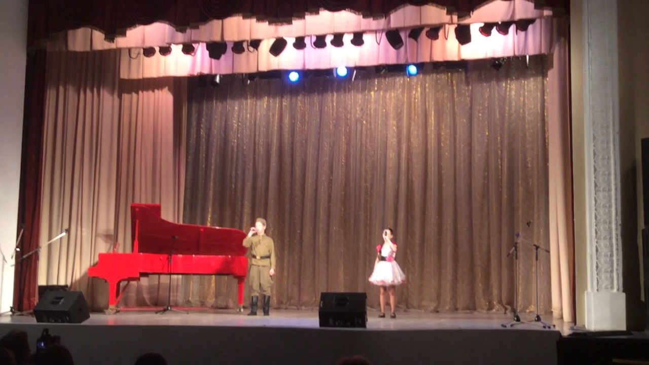 песня "Широка страна моя родная" - YouTube