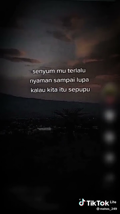 #senyum mu terlalu nyaman sampai lupa kalau kita sepupu