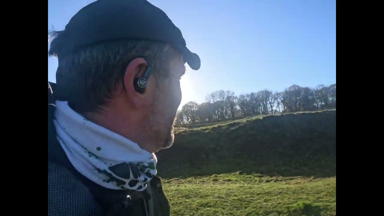 Run with Jade down Ackling Dyke 