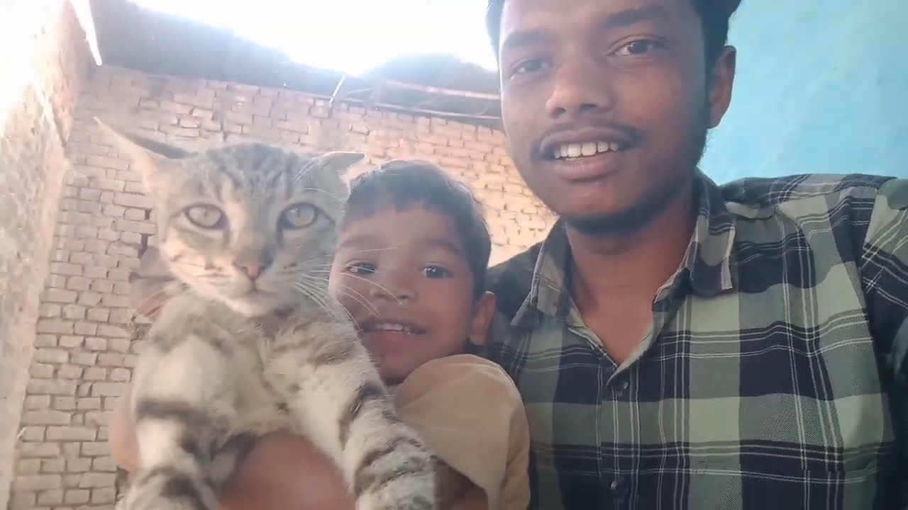 Vikash cat ko mummy bolta hai 😊