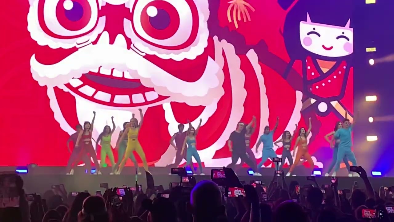 Now United - Wave Your Flag | Forever United Tour São Paulo