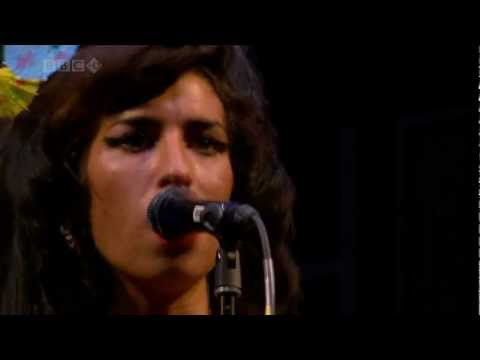 Amy Winehouse - Back to Black (Live at Glastonbury 2008)