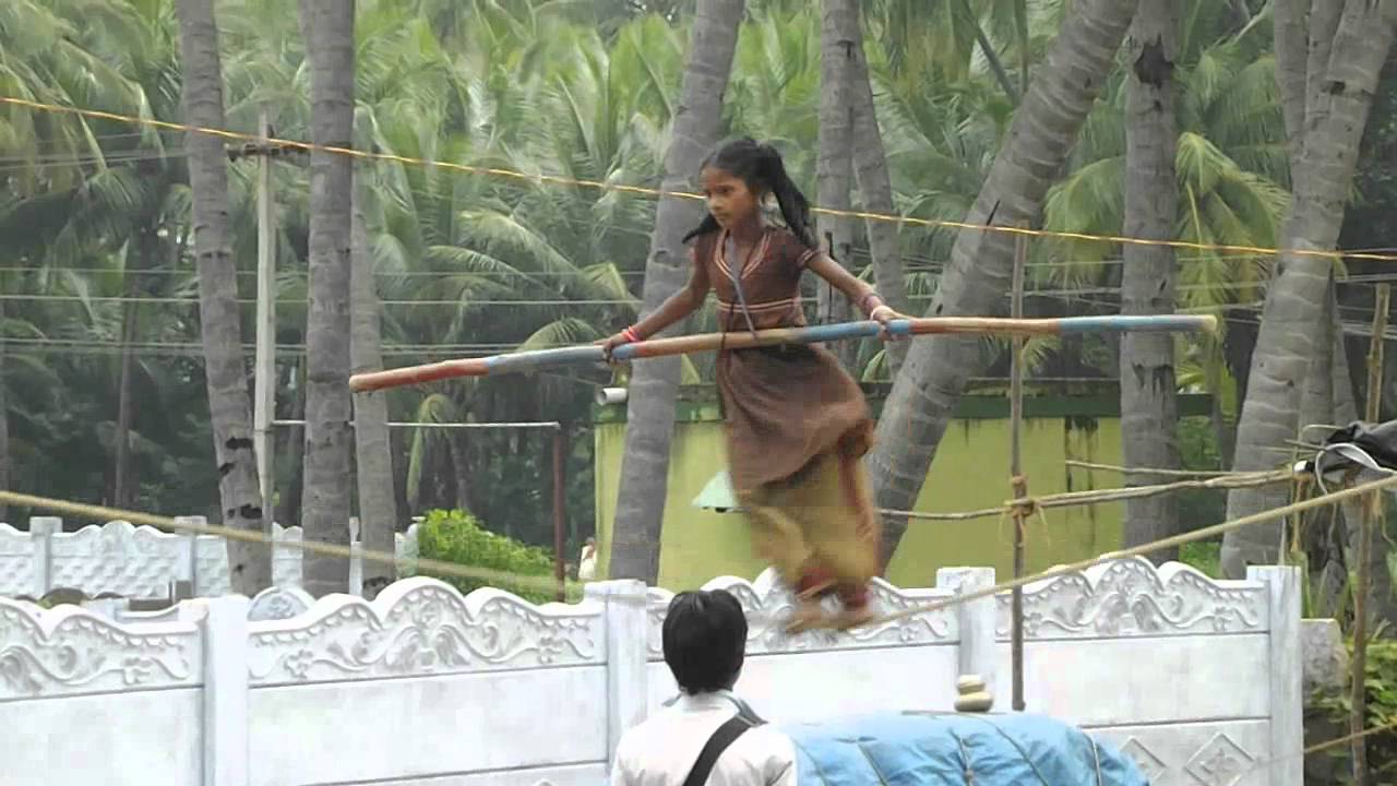 Girl Walking and Dancing on Rope YouTube