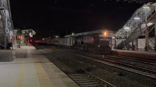 20077 BGKT WDP-4 In LHF Mode Hauling 22484 Gandhidham Jodhpur Superfast Express   