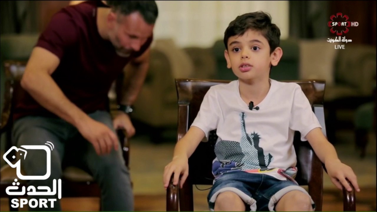 دورة الروضان | اللاعب الويلزي رايان غيغز يفاجئ الجمهور الكويتي