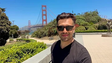 How long does it take to walk the Golden Gate Bridge?
