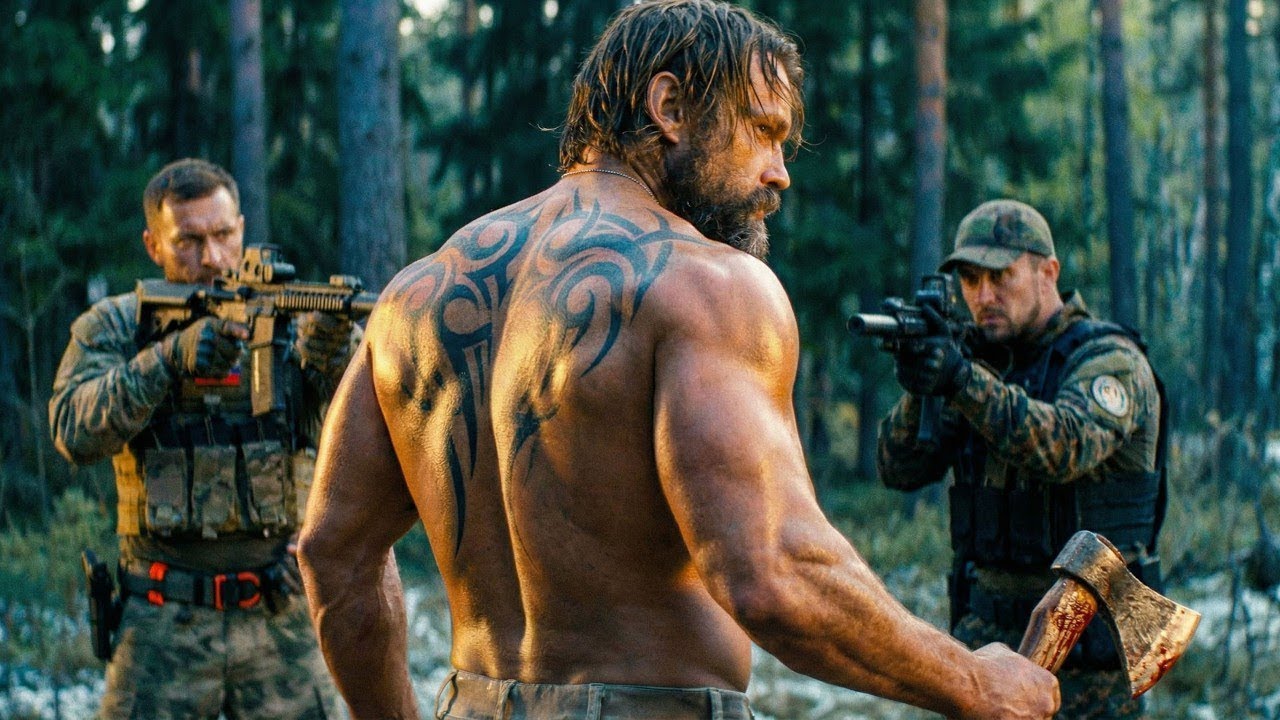 O unitate militară vânează un tâmplar, dar el este o fostă legendă a forțelor speciale de elită