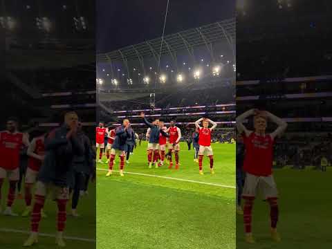 The Arsenal players celebrating with the fans after the Tottenham win ❤️