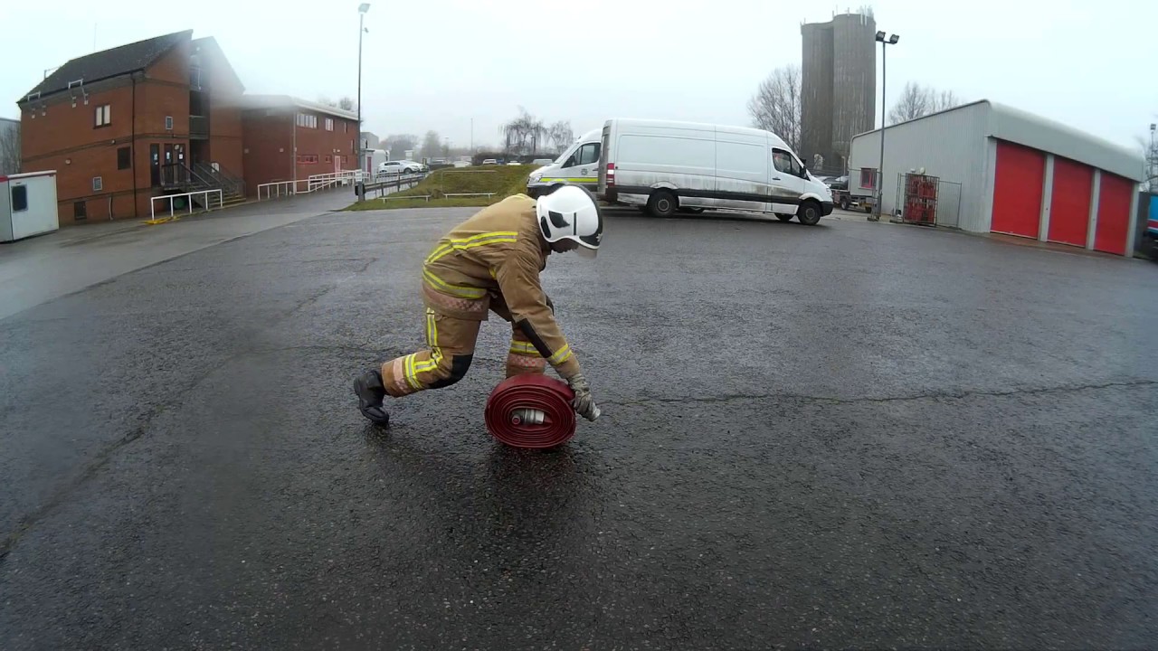 NFRS recruit training - Rolling out 70mm hose