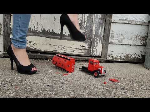 Model gas truck crushed by Amy heels #asmrcrush #satisfying #asmrsounds