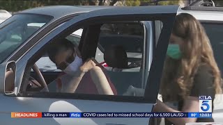 COVID cases led to missed school days for 6,500 LAUSD students during 1st week back