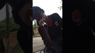 Vokalis internasional bang buluk Poetra tanggoel.