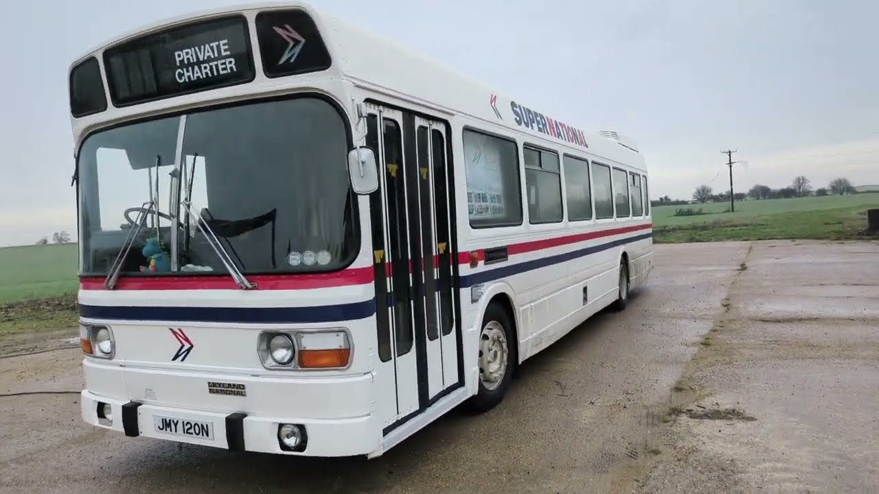 Leyland National Cold Starts: Mk1 vs Mk2, 510 vs 680. Includes a bonus wash for the Super National!