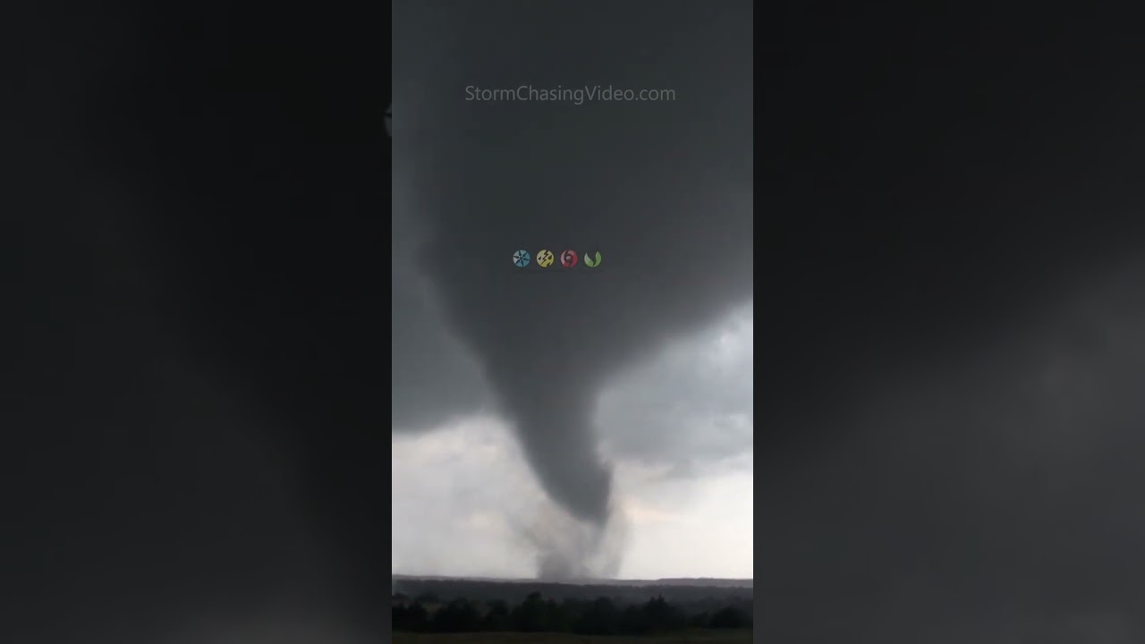 Tracking a Dangerous Tornado - Waynoka, OK