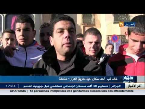 الناقلون في خنشلة يعتصمون بمركباتهم و سط شوارع طريق العزار 