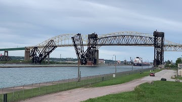World’s Largest Bascule Bridge In Action