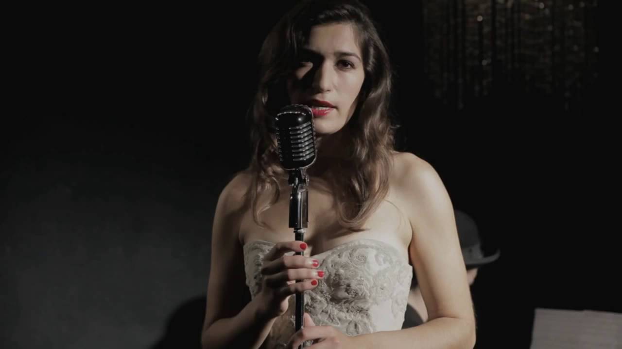 Marie Reno POKER STAR Official Music Video www MarieReno fr - YouTube