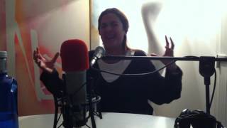 Video thumbnail of "Alba Molina canta "La mariposa", de Lole y Manuel"