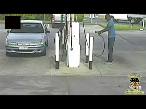 Brave Bystander Uses Environmental Tools to Stop Deranged Man | Active Self Protection