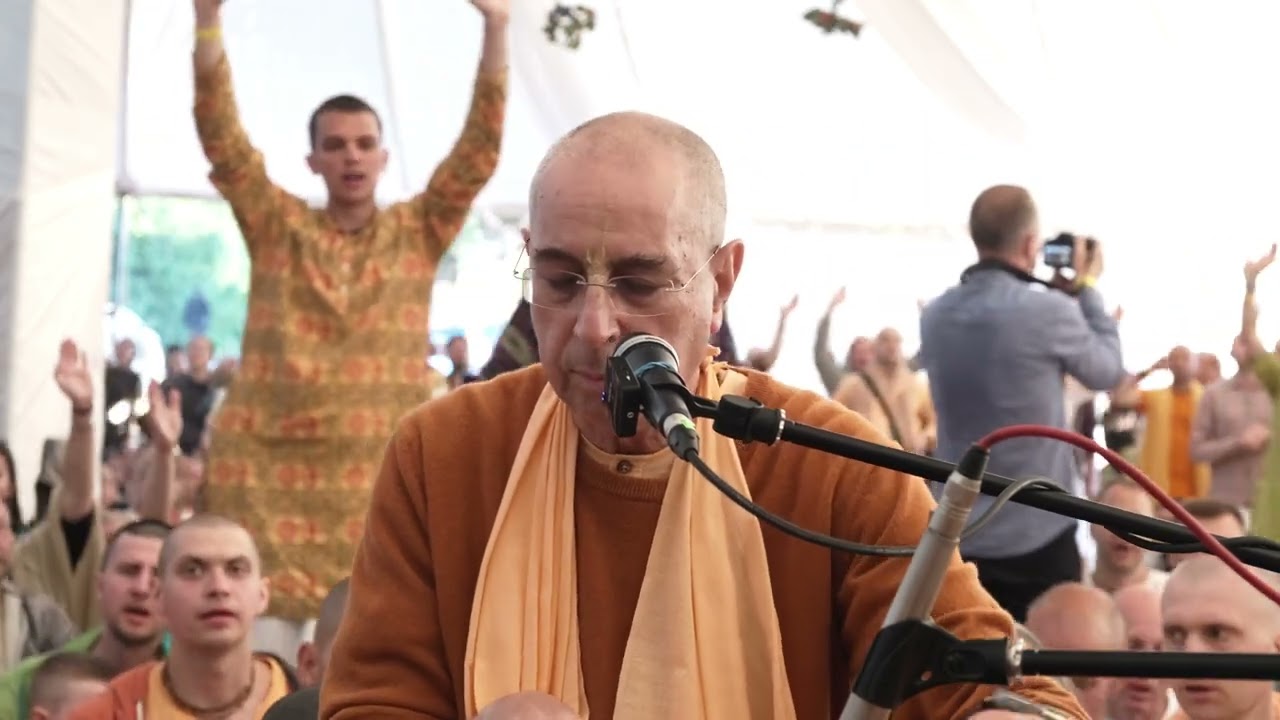 June  4, 2023 - Nitai Gauranga Retreat - Ukraine - Evening Kirtan