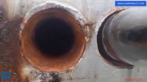 Cách sử lý bình nước nóng năng lượng mặt trời khi bị hư quá nặng