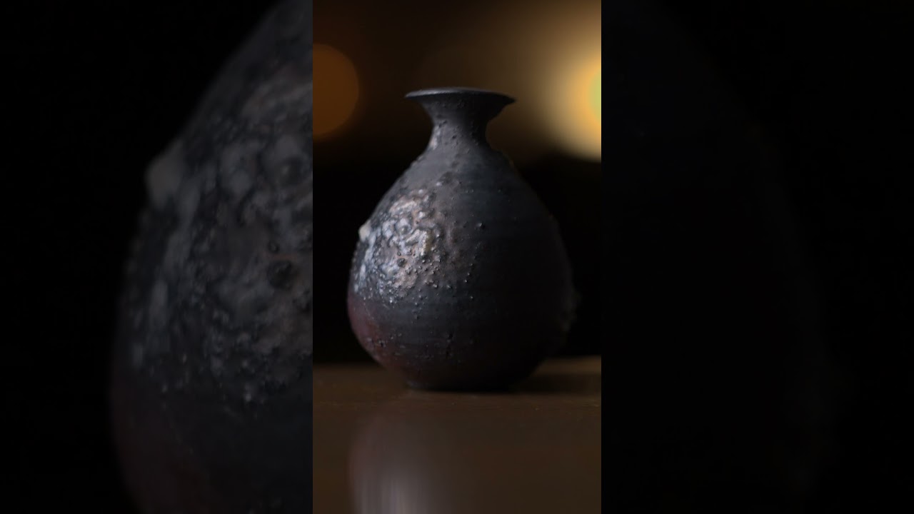 黒蛇徳利】土と炎が描く、現代の丹波焼。｜陶芸家 清水万佐年 - YouTube