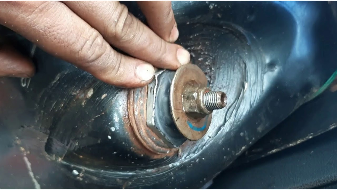 Troca do coxim traseiro  do Uno