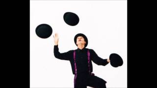 Lido Show - Juggler Eric Breen