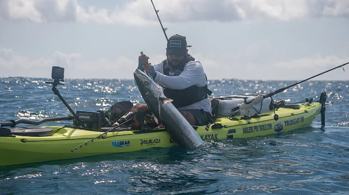 Catching HUGE King Mackerel OFFSHORE Texas Coast | #KayakFishing