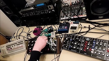 Live Techno jam 30.01.2019 with the tr-09 dfam and modeld part.I