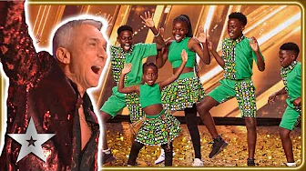SO GOOD they got Bruno's GoldenBuzzer MID-PERFORMANCE