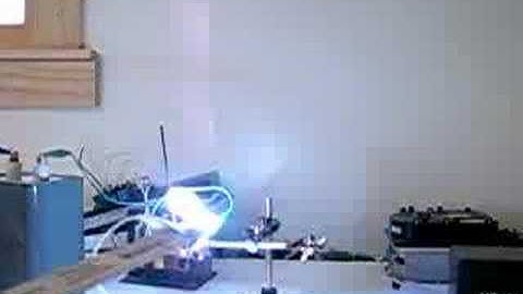 Paralleled MOTs with resonant cap