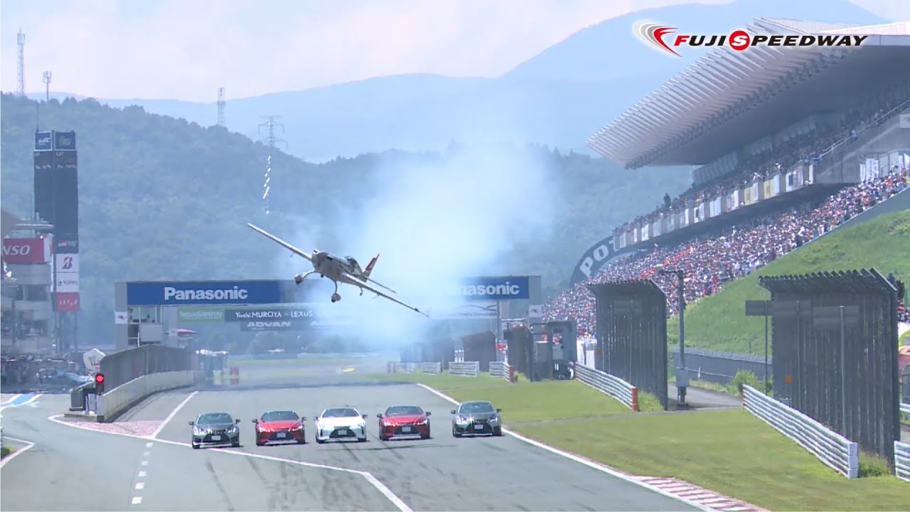 Yoshi MUROYA × LEXUS CROSSING Special Flight ＠ FUJI SPEEDWAY