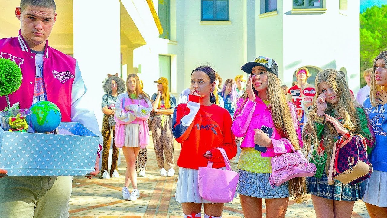 Проблеми тинејџера у Bunny Ацадеми 24 сата! Учитељ Мике напушта академију! Дајана је шокирана!